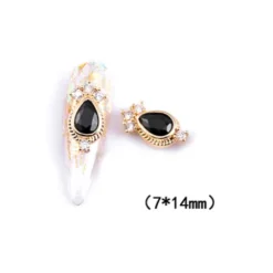 601 - Nagelsmycken 1st.